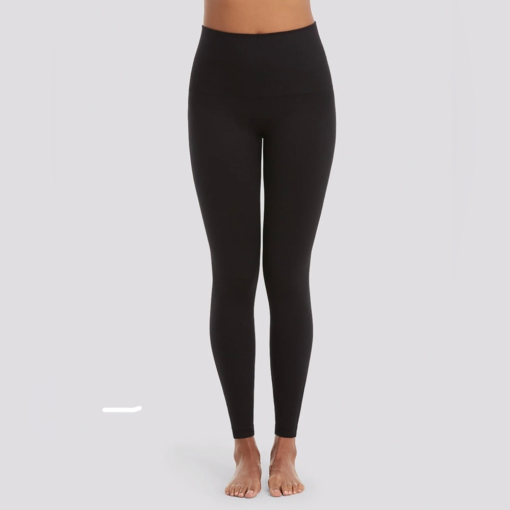 Spanx Seamless Leggings - Black - size medium